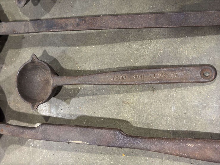 collection-of-cast-iron-smelting-or-lead-melting-ladles-image-5