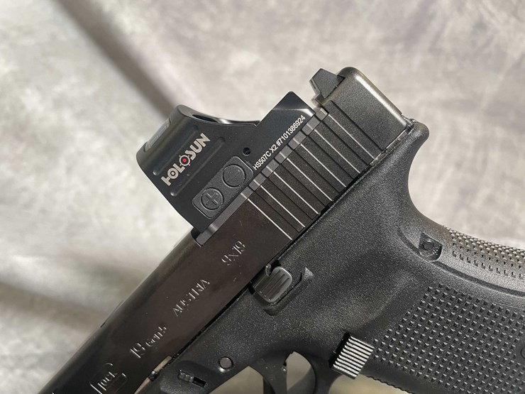 #4562-•-glock-19-gen-5-9mm-luger-semi-auto-pistol,-sn:-cdyz003-image-21