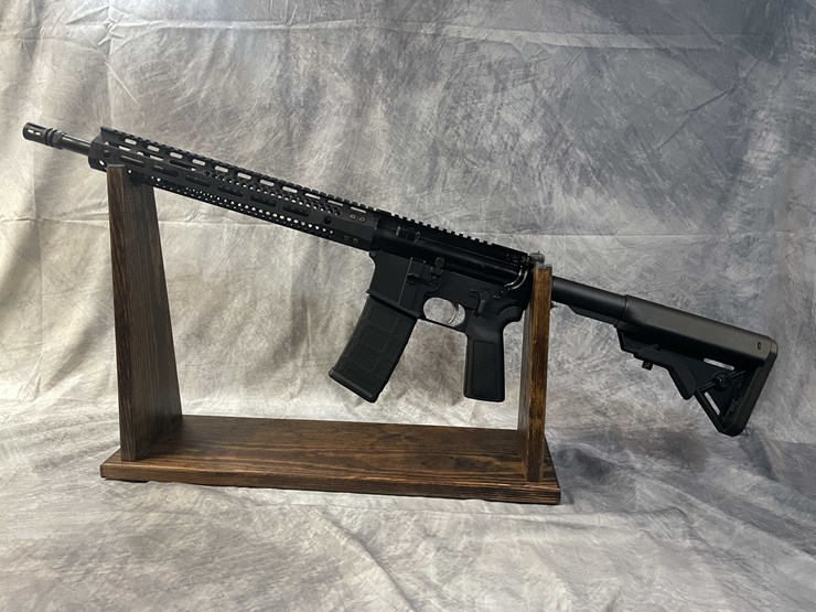 #4599-•-watchtower-arms-ar-15-tactical-5.56-nato-semi-auto-rifle,-sn:-t15mwt02282-image-3