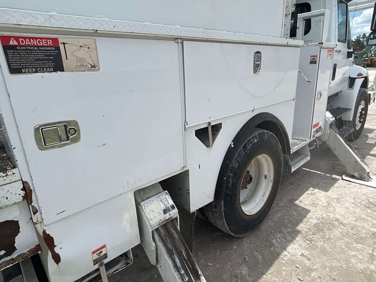 2013-international-durastar-4400-image-25