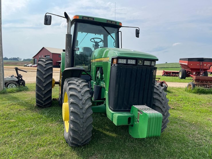 john-deere-8300-image-3