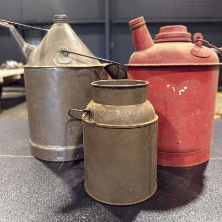 Three Gas/Oil cans