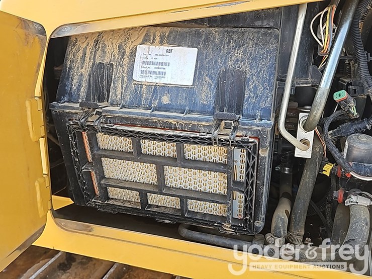 2018-caterpillar-d5k2-lgp-image-30