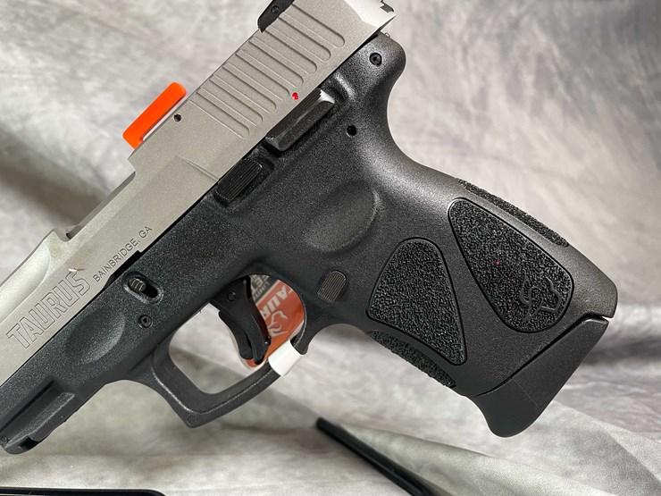 #4538-•-taurus-g2c-40-s&w-pistol,-sn:-agc106105-image-18