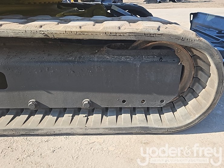 2014-deere-60g-image-12