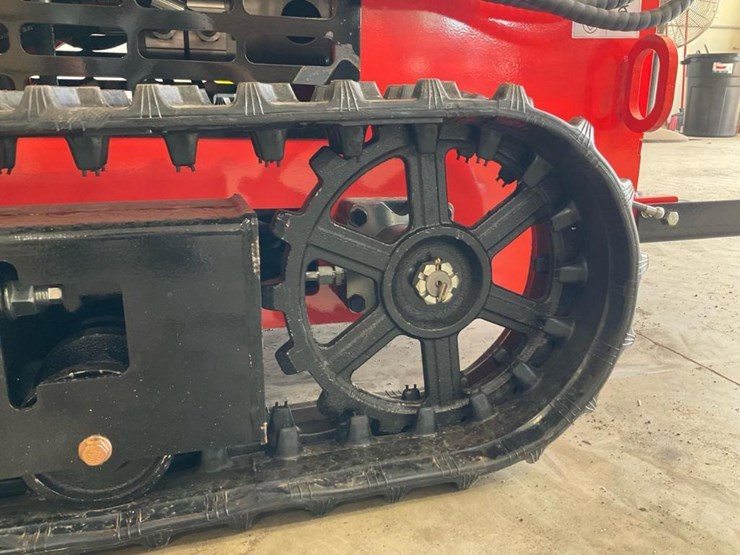 #1012-•-unused-future-ft380r-mini-skid-steer-image-31
