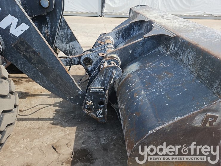 2019-doosan-dl250-5-image-12