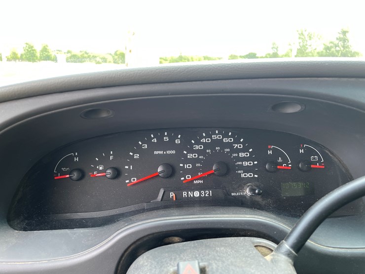 2007-ford-e350-image-24