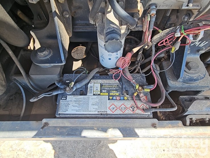 2012-jlg-g9-43a-image-28