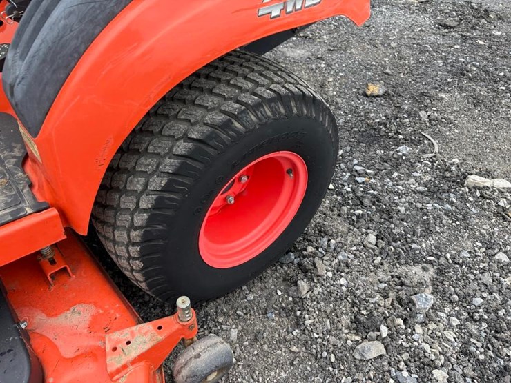 kubota-bx2380-image-15