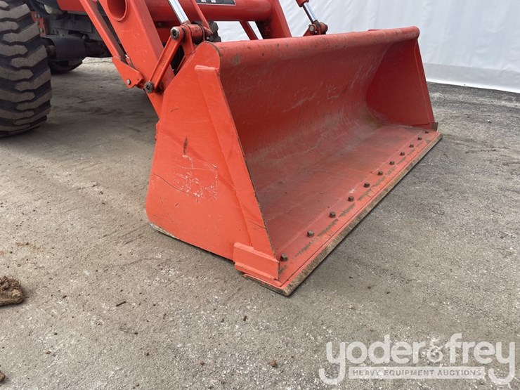 2020-kubota-mx5400hst-image-11