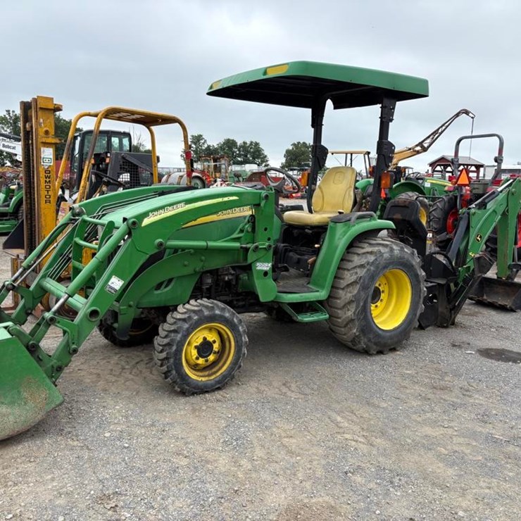 2006 JOHN DEERE 3720