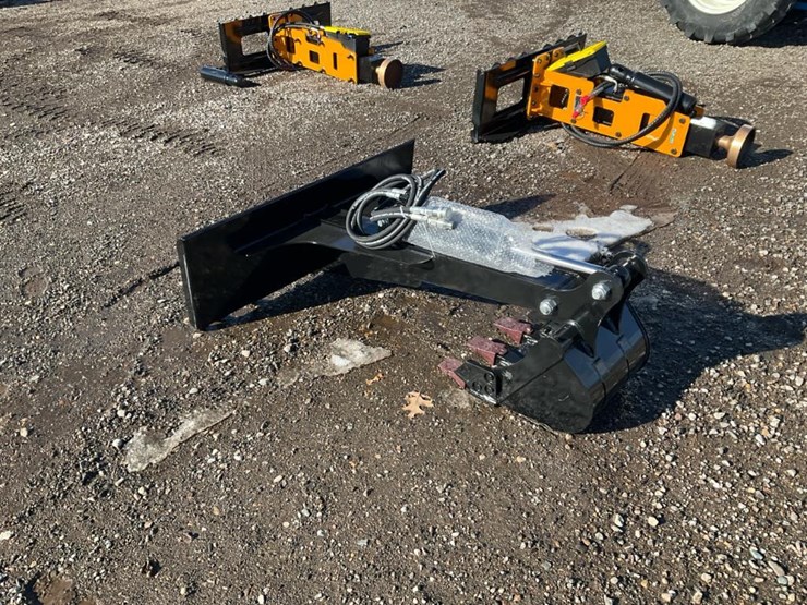 #1372-•-unused-future-skid-steer-loader-backhoe-image-3