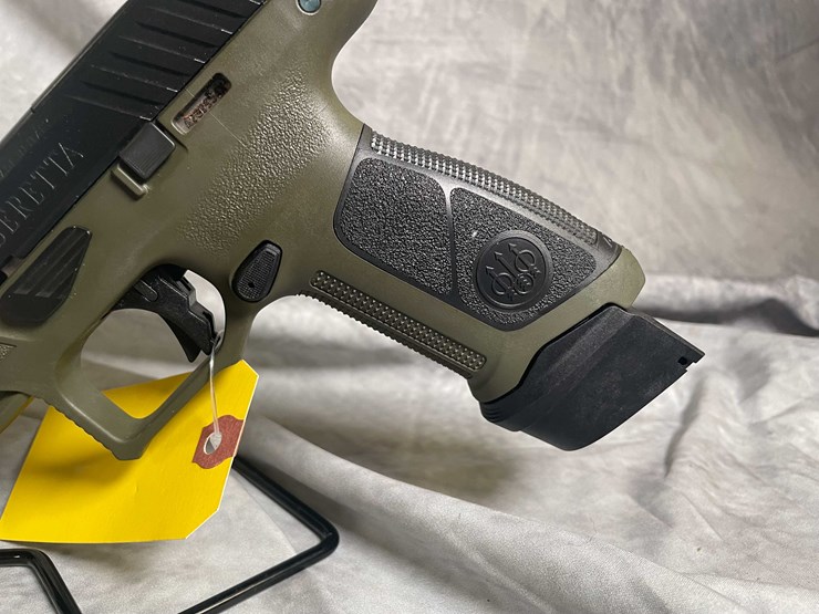 #4556-•-beretta-apx-a1-9mm-luger-pistol,-sn:-a269954x-image-20