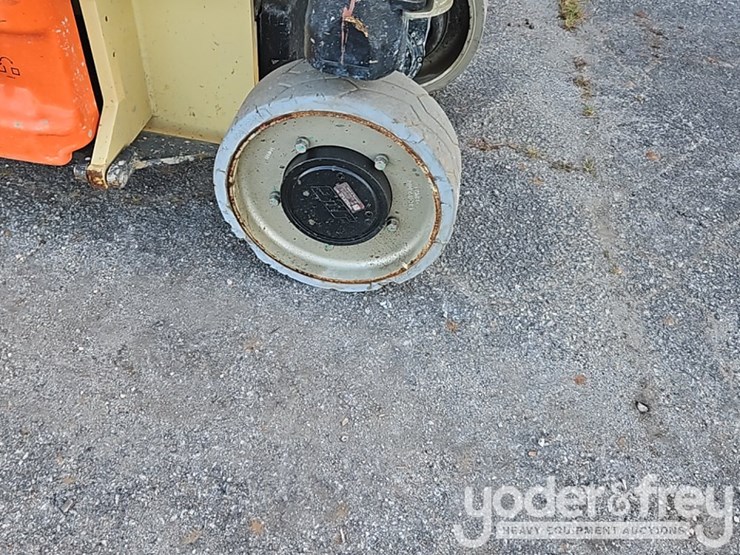 2019-jlg-2632es-image-9