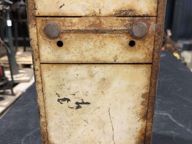 antique-laundry-tools-image-36