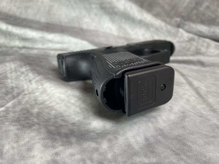 #4544-•-glock-19-gen-5-9mm-luger-semi-auto-pistol,-sn:-cesf245-image-5