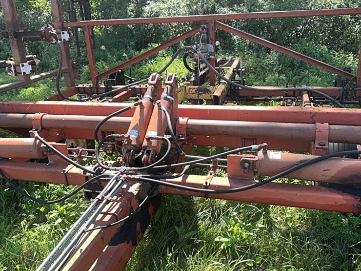 37’-wil-rich-chisel-plow-w/-complete-walking-tandems-and-3-bar-summers-harrow-￼-image-10