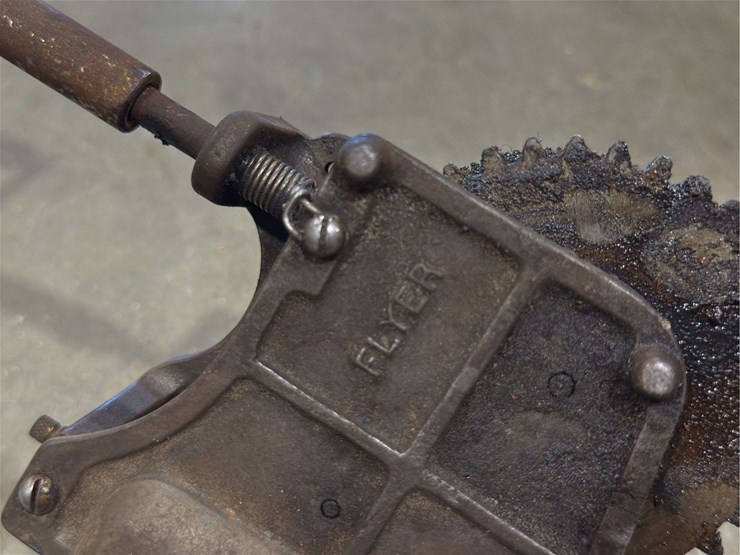 lot-of-machinery-components?-image-13