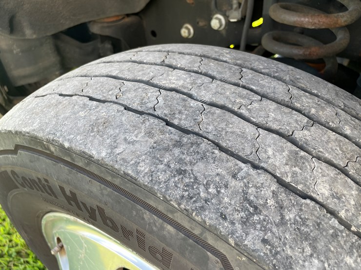 2016-ford-f550-image-46