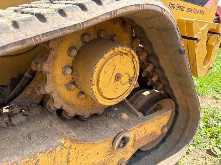 2014-caterpillar-289d-image-7