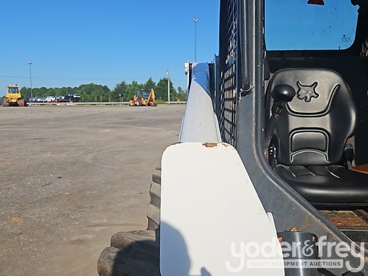 2019-bobcat-s550-image-17