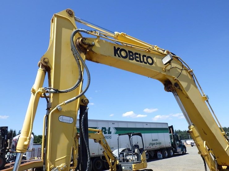 kobelco-sk85cs-3e-image-12