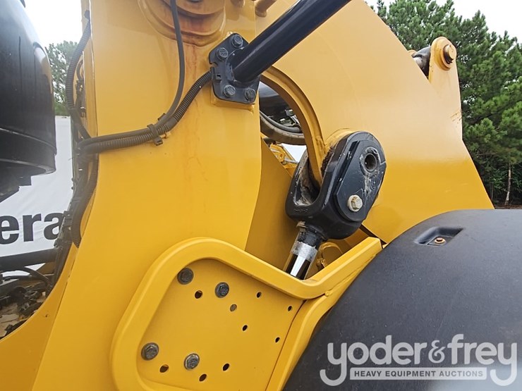 2015-caterpillar-926m-image-21