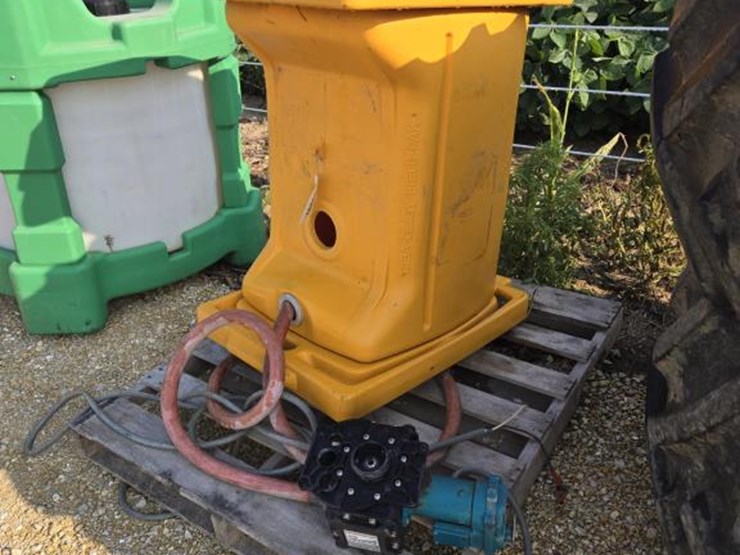 #3857-•-chemical-sprayer-tank-image-5