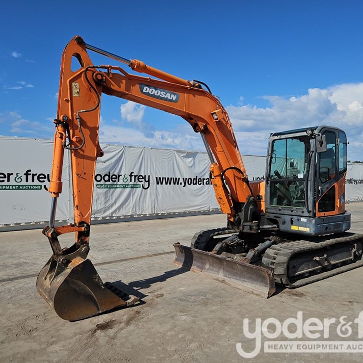 2019 DOOSAN DX85R-3
