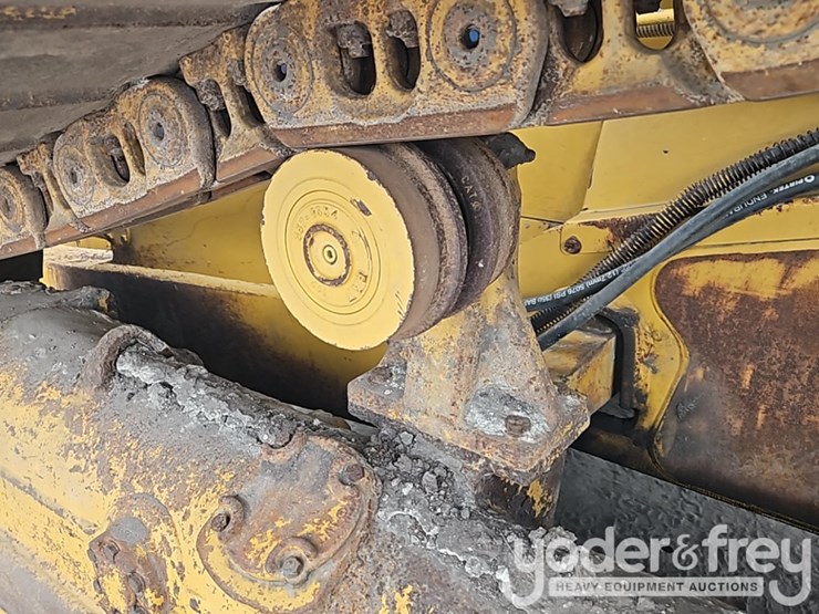2005-caterpillar-d5n-image-23