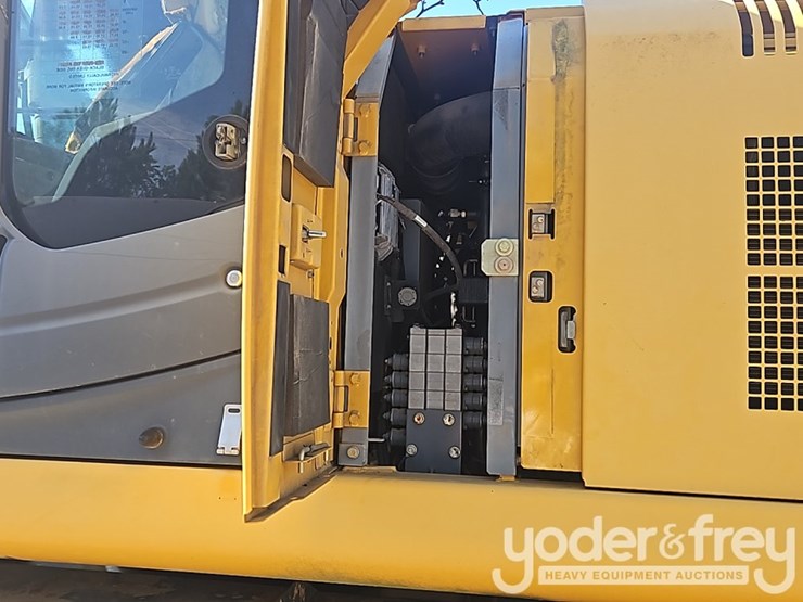 2014-deere-190dw-image-23