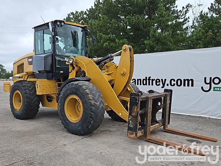 2015-caterpillar-926m-image-7