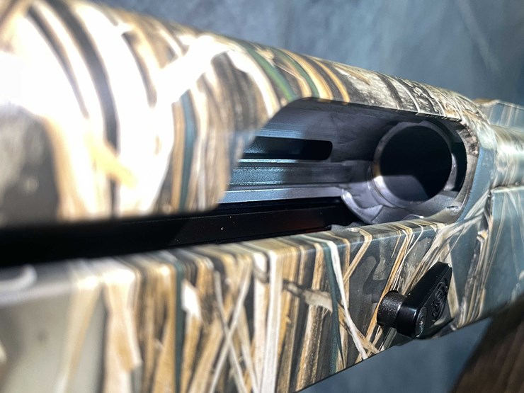 #4617-•-stoeger-m3000-12-ga.-semi-auto-shotgun,-sn:-75-h22yt-053184-image-10