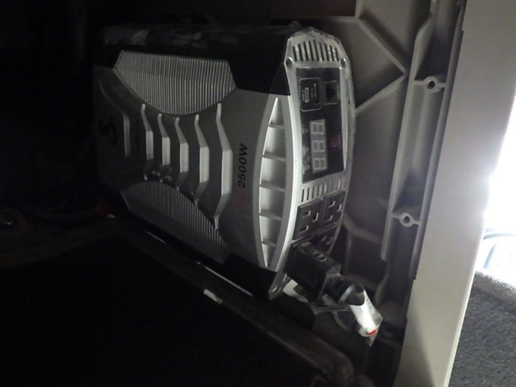2016-freightliner-cascadia-113-image-34