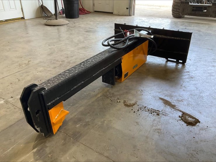 #1410-•-unused-future-skid-steer-log-splitter-image-2
