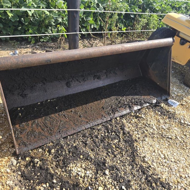#3897 • 60" LOADER BUCKET