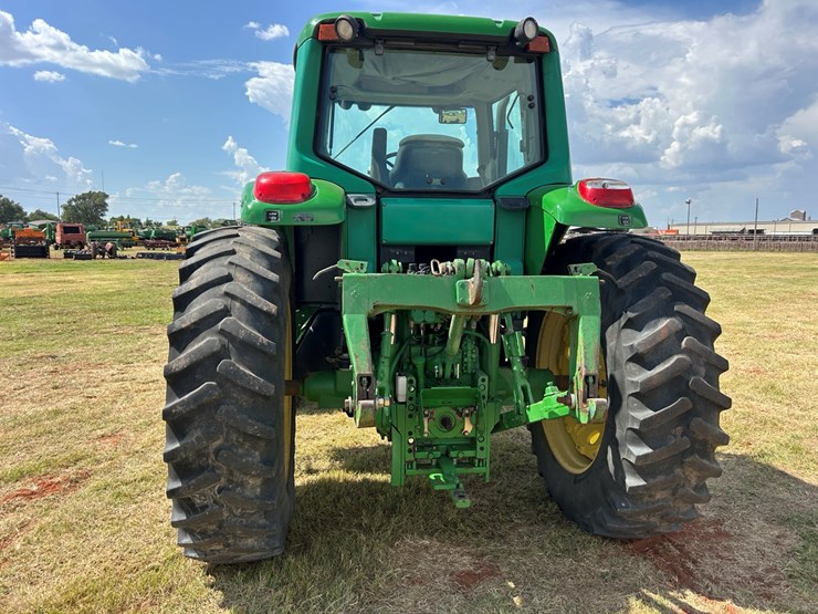 john-deere-7320-image-4