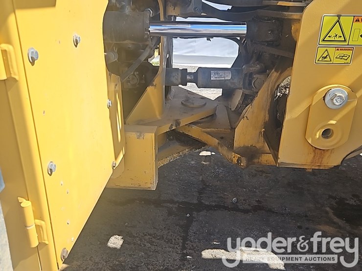 2021-caterpillar-962m-image-18