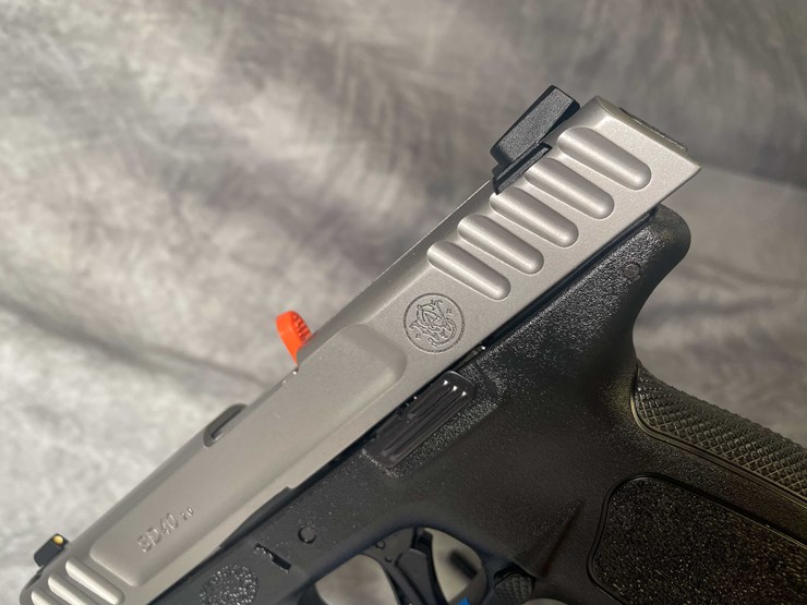 #4528-•-smith-&-wesson-sd40-40-s&w-pistol,-sn:-ehj5910-image-20