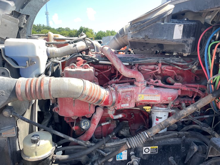 2014-kenworth-t680-image-28