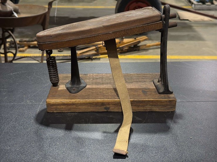 antique-laundry-tools-image-11