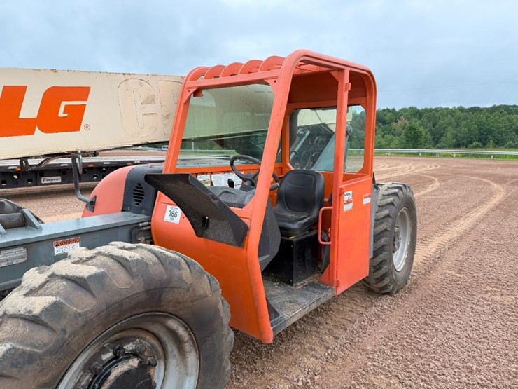 2004-jlg-g6-42a-image-11