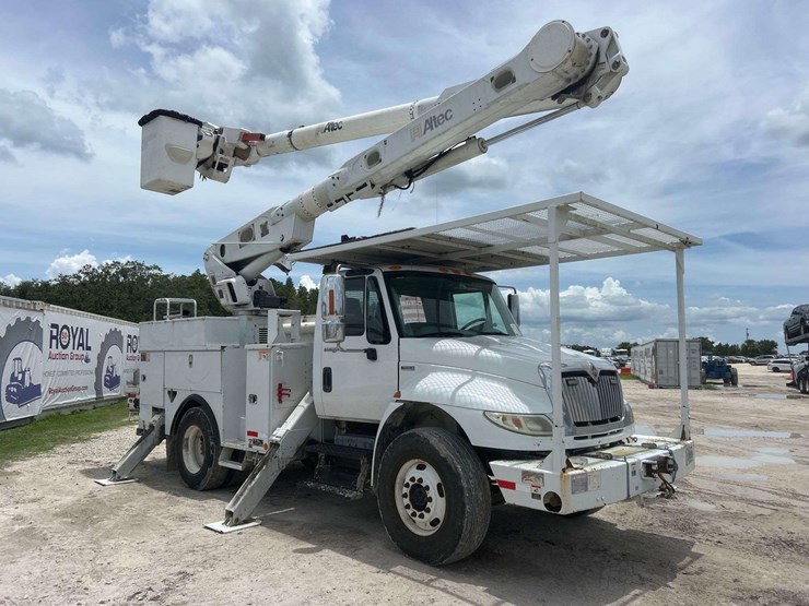 2013-international-durastar-4400-image-2