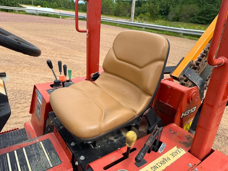 2017-ditch-witch-rt45-image-30
