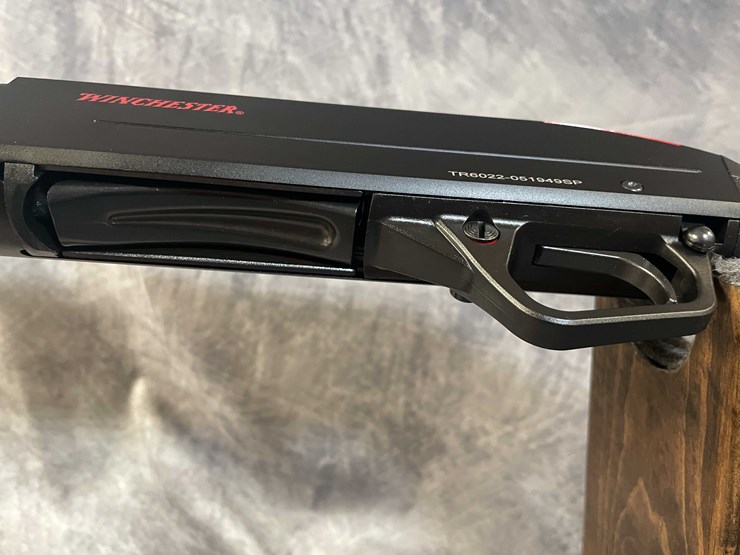 #4612-•-winchester-model-4612-12-ga.-pump-action-shotgun,-sn:-tr6022-051946sp-image-17