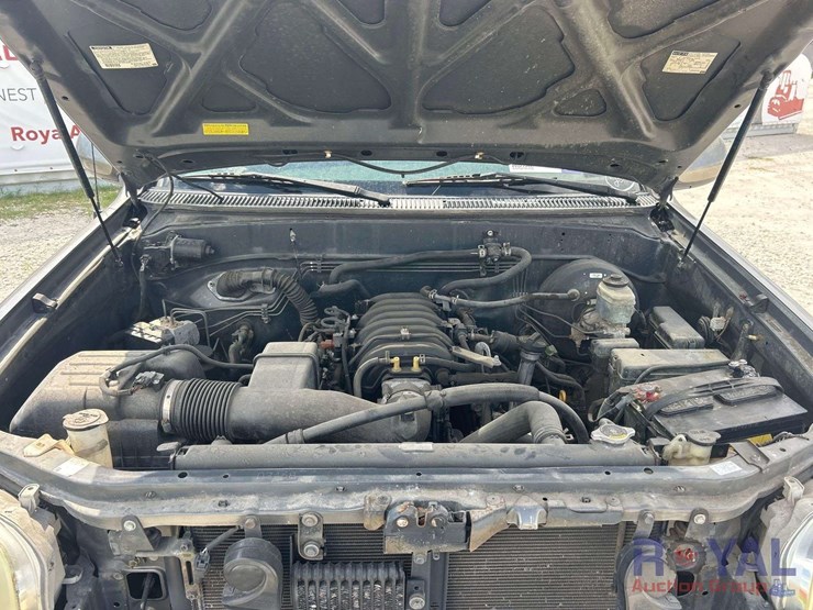 2005-toyota-tundra-image-9