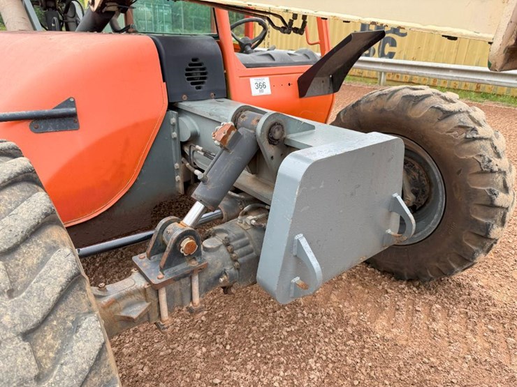 2004-jlg-g6-42a-image-27