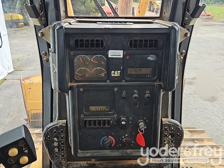 2008-caterpillar-d6n-xl-image-40