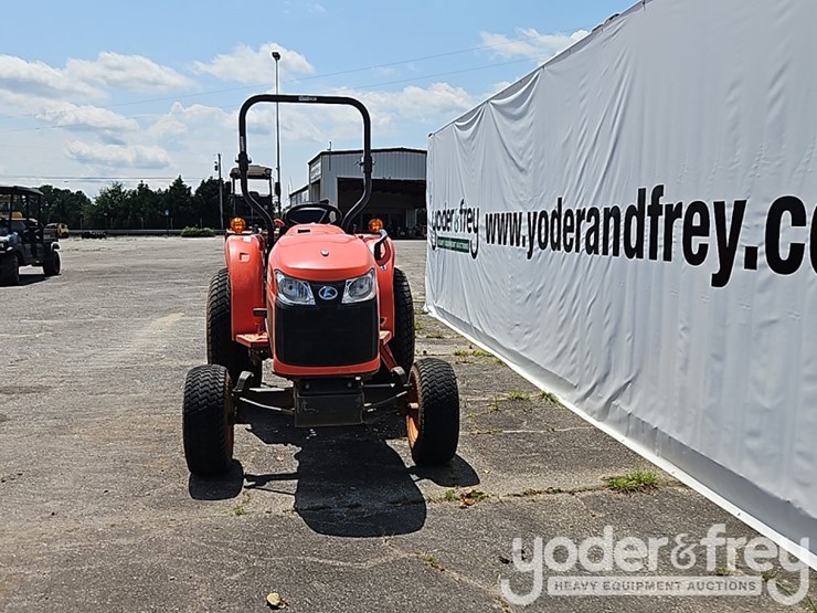 2020-kubota-l2501f-image-8